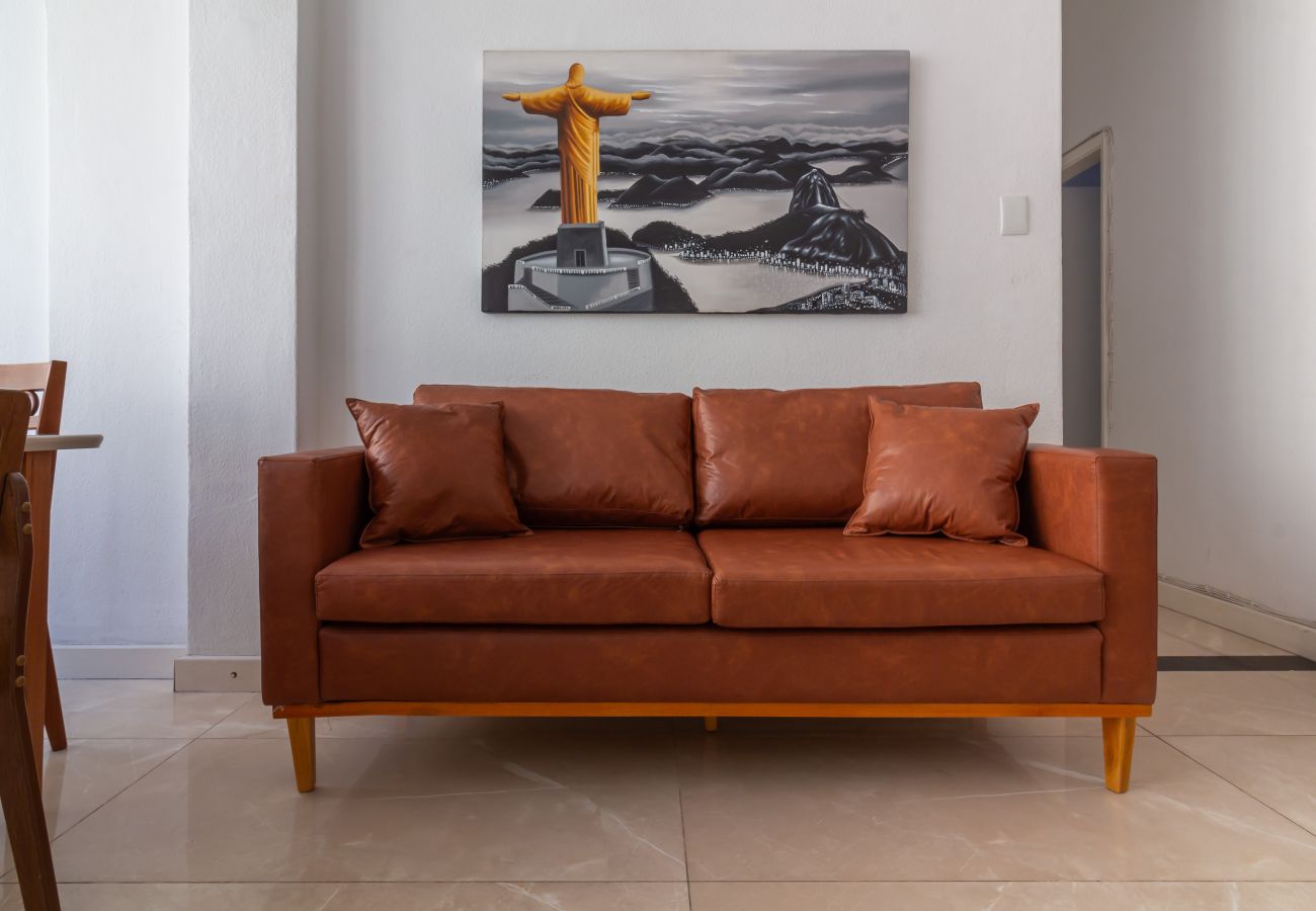 Apartamento em Rio de Janeiro - Apartamento em Copacabana a 4 minutos da praia | SF704 