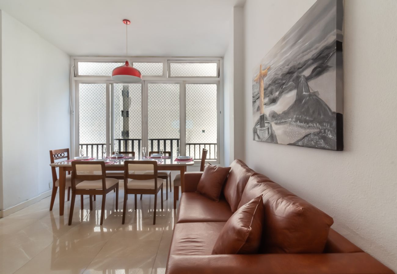 Apartamento em Rio de Janeiro - Apartamento em Copacabana a 4 minutos da praia | SF704 