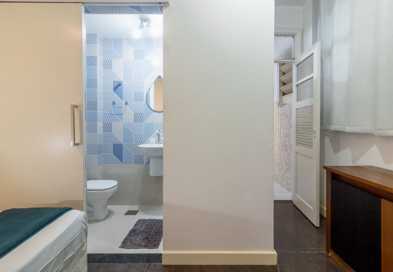 Apartamento em Rio de Janeiro - Apartamento em Copacabana a 4 minutos da praia | SF704 