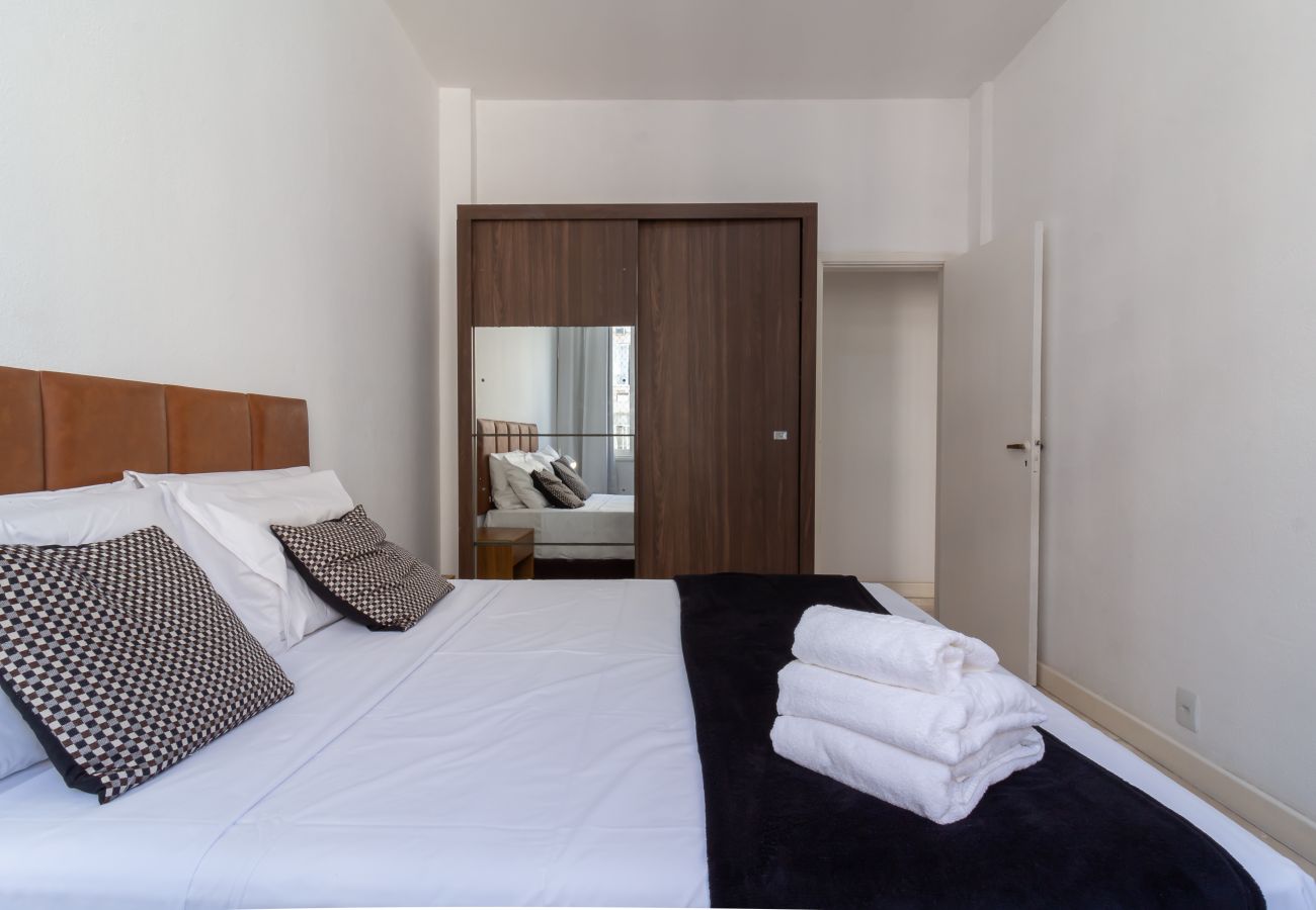 Apartamento em Rio de Janeiro - Apartamento em Copacabana a 4 minutos da praia | SF704 