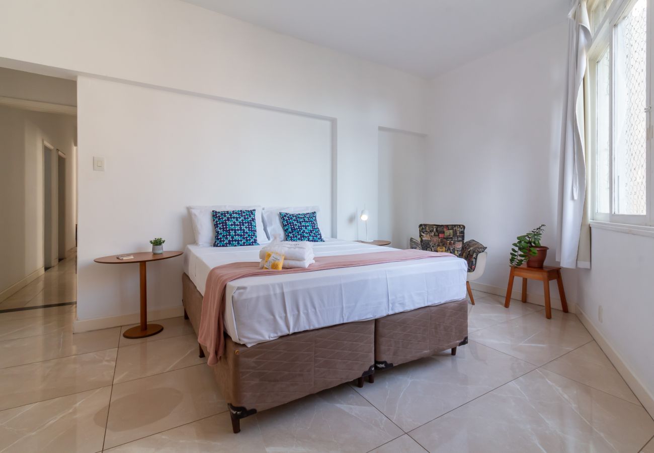 Apartamento em Rio de Janeiro - Apartamento em Copacabana a 4 minutos da praia | SF704 