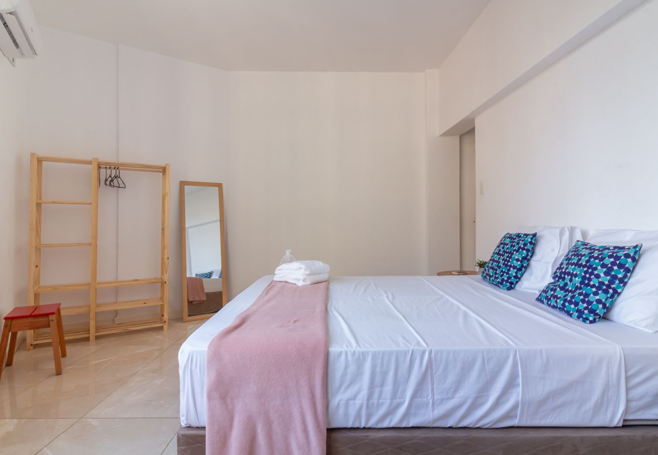 Apartamento em Rio de Janeiro - Apartamento em Copacabana a 4 minutos da praia | SF704 