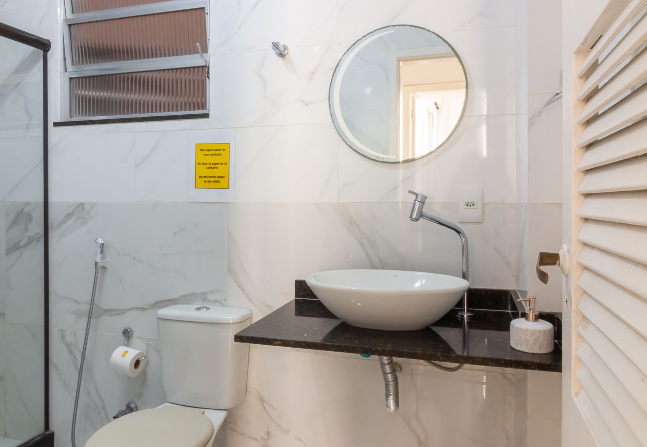 Apartamento em Rio de Janeiro - Apartamento em Copacabana a 4 minutos da praia | SF704 