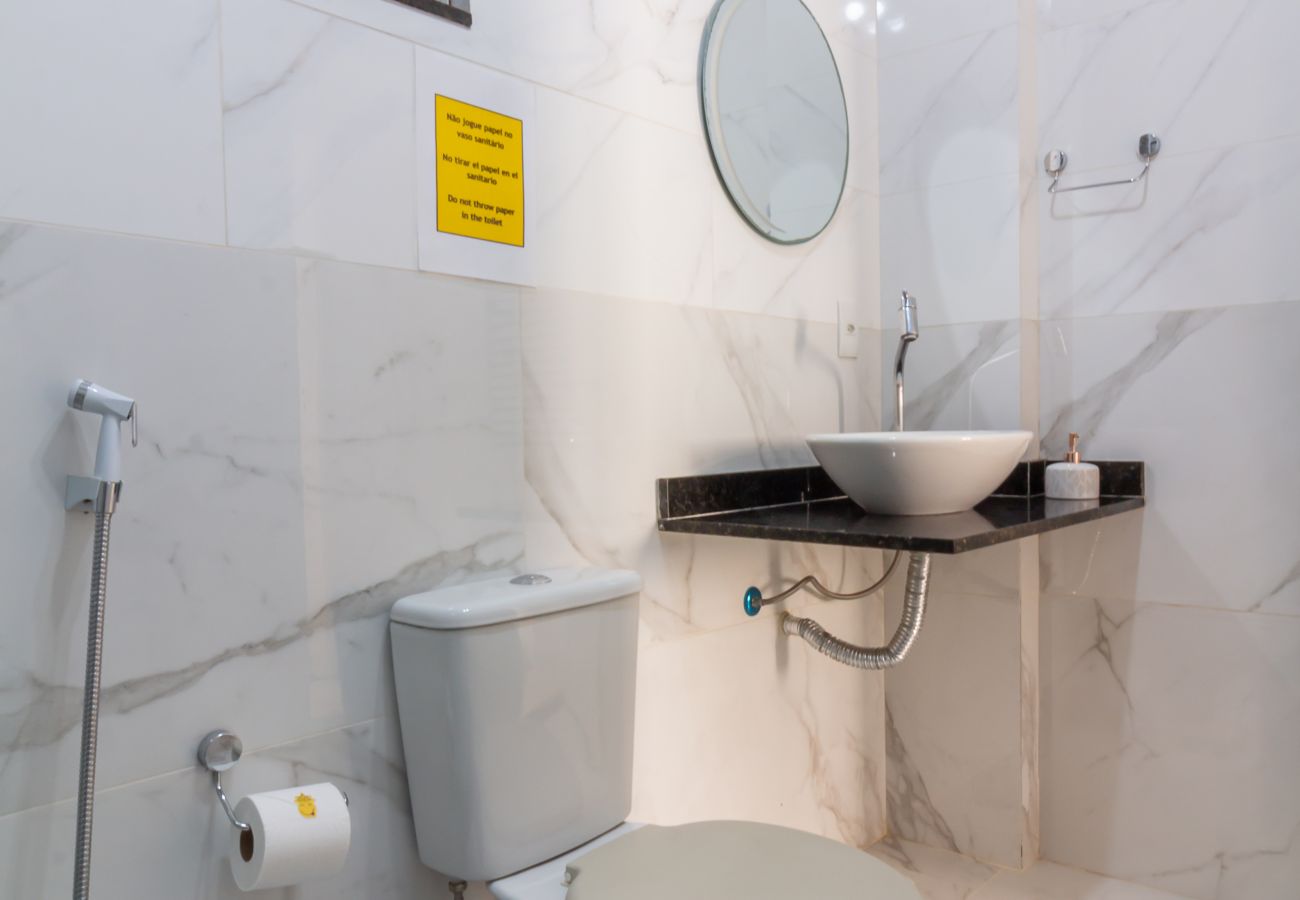 Apartamento em Rio de Janeiro - Apartamento em Copacabana a 4 minutos da praia | SF704 