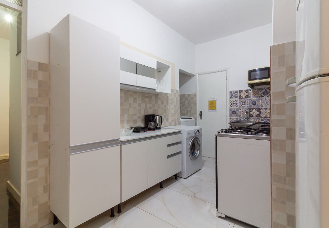 Apartamento em Rio de Janeiro - Apartamento em Copacabana a 4 minutos da praia | SF704 