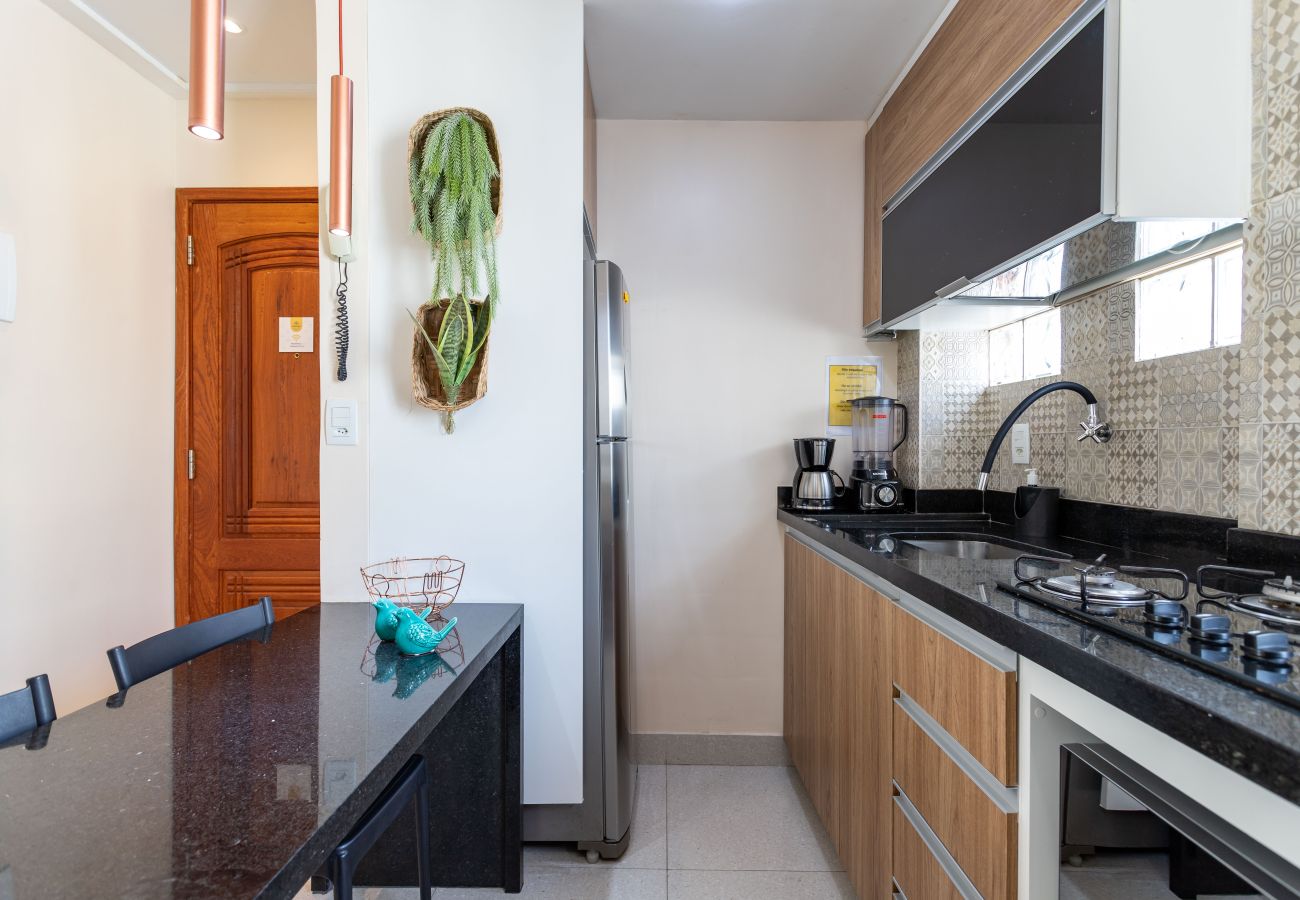 Apartamento em Rio de Janeiro - 6 minutos da praia de Ipanema e próximo do metrô | J801