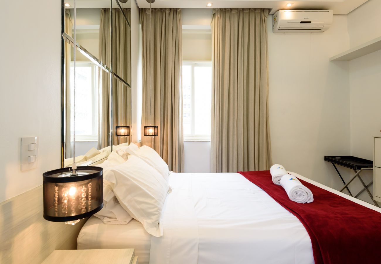 Apartamento em Rio de Janeiro - Estilo em Ipanema | Boa localização | VP305 