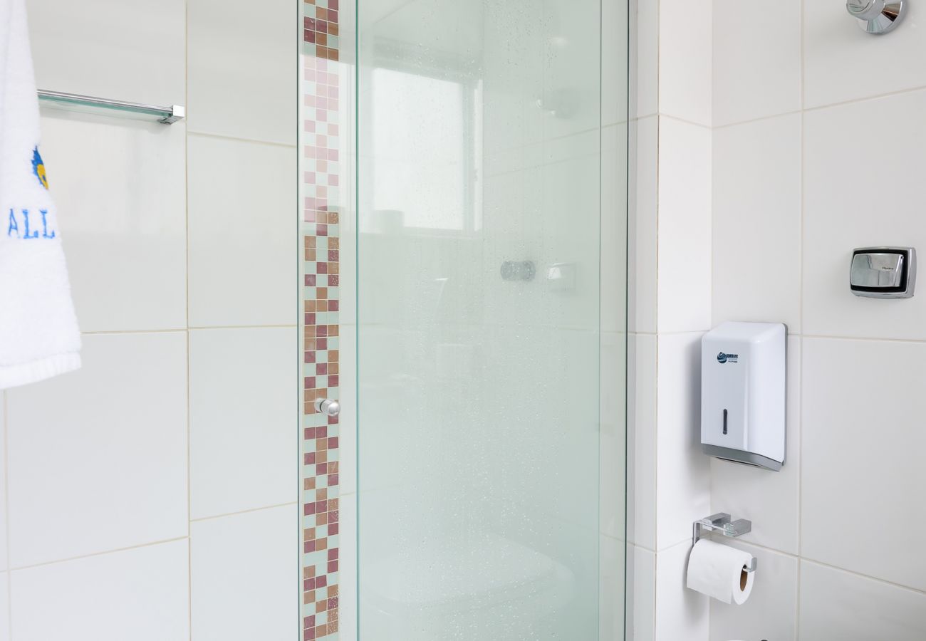 Apartamento em Rio de Janeiro - Estilo em Ipanema | Boa localização | VP305 
