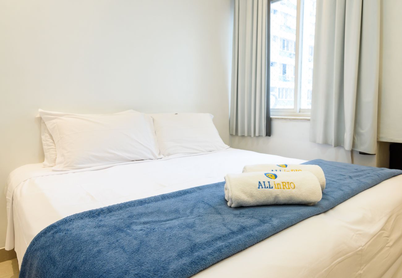 Apartamento em Rio de Janeiro - Estilo em Ipanema | Boa localização | VP305 