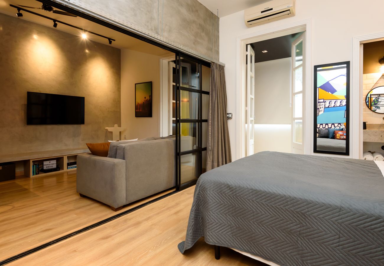 Apartamento em Rio de Janeiro - 5 minutos da praia de Copacabana | NSC902