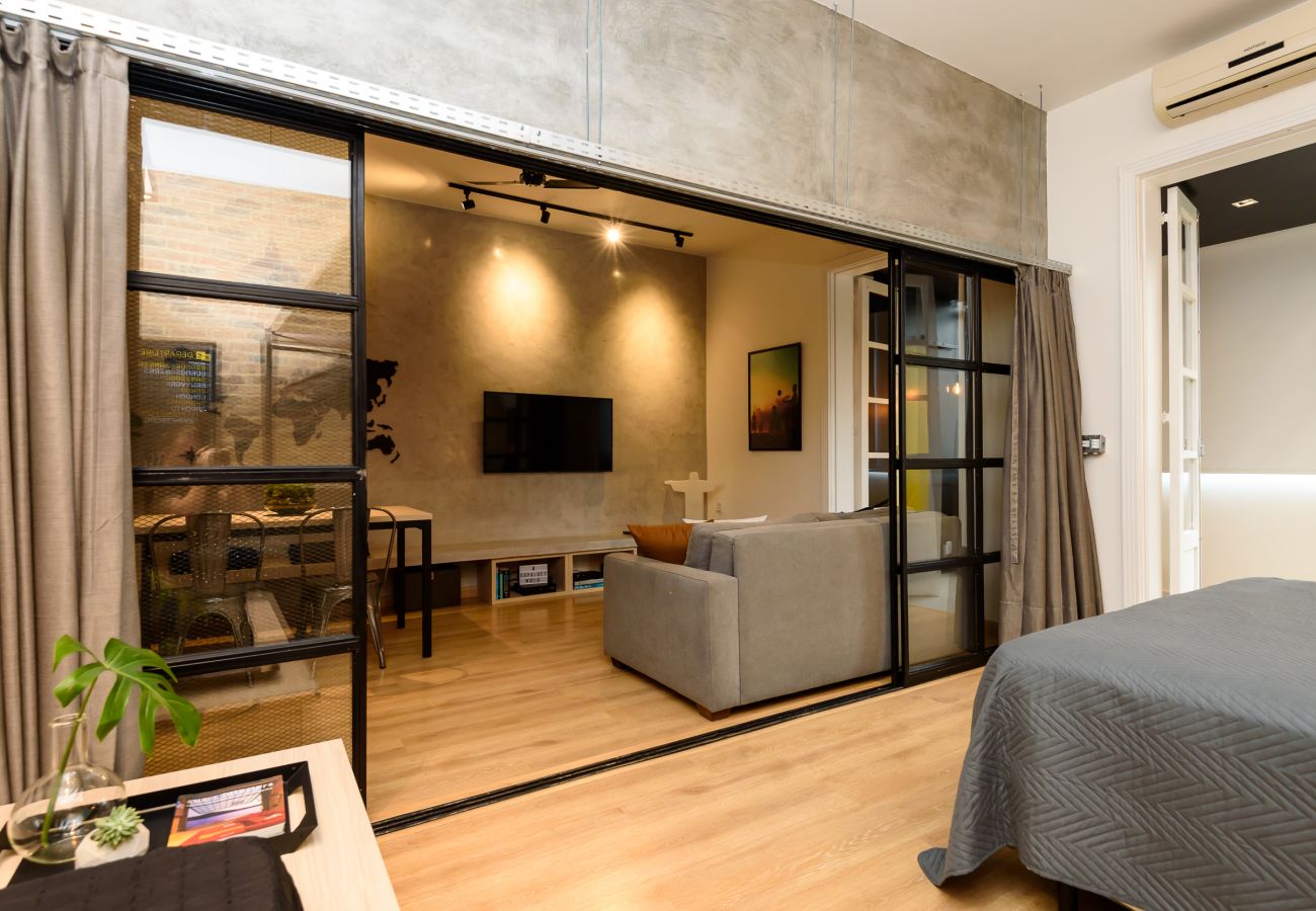 Apartamento em Rio de Janeiro - 5 minutos da praia de Copacabana | NSC902