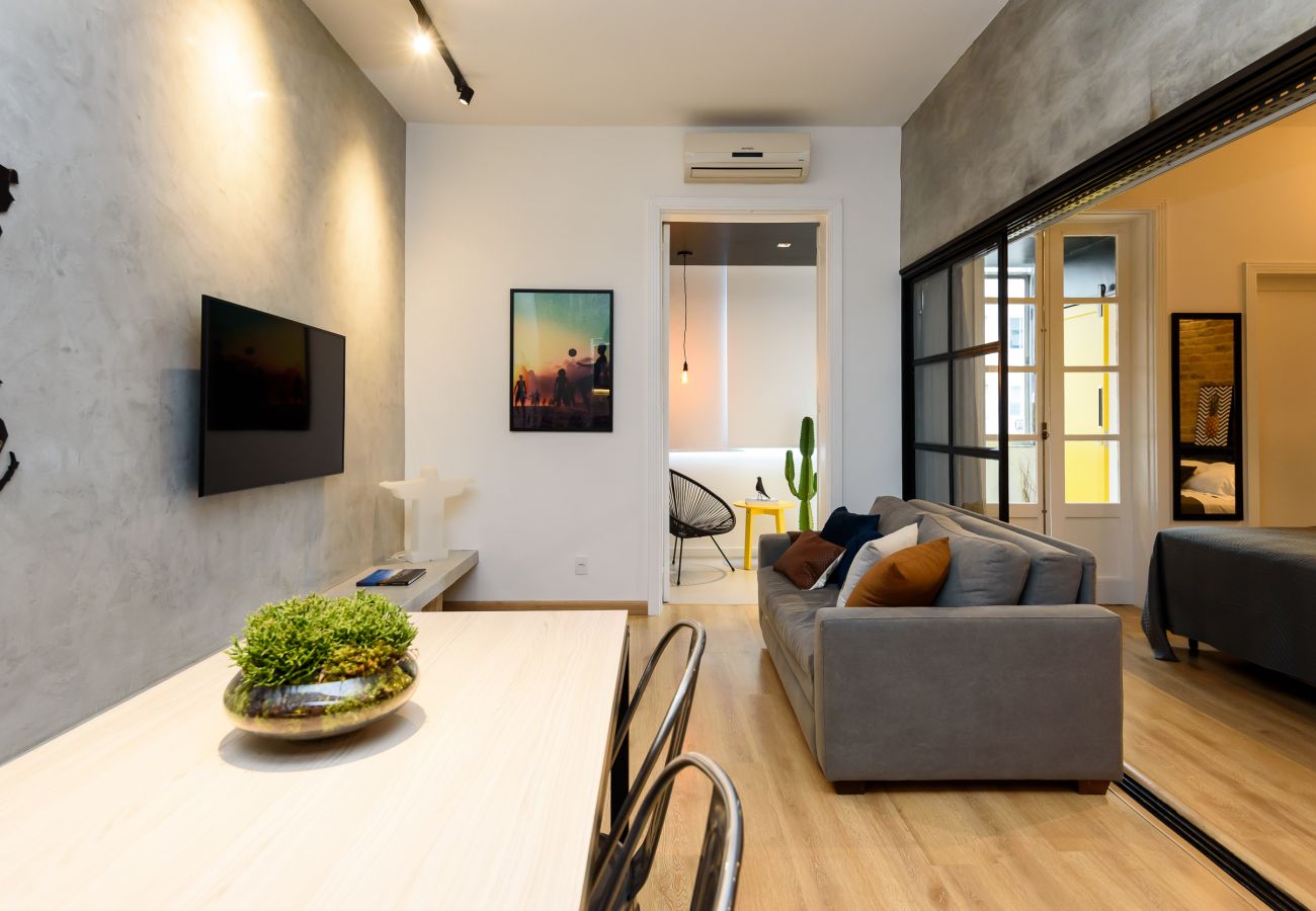 Apartamento em Rio de Janeiro - 5 minutos da praia de Copacabana | NSC902