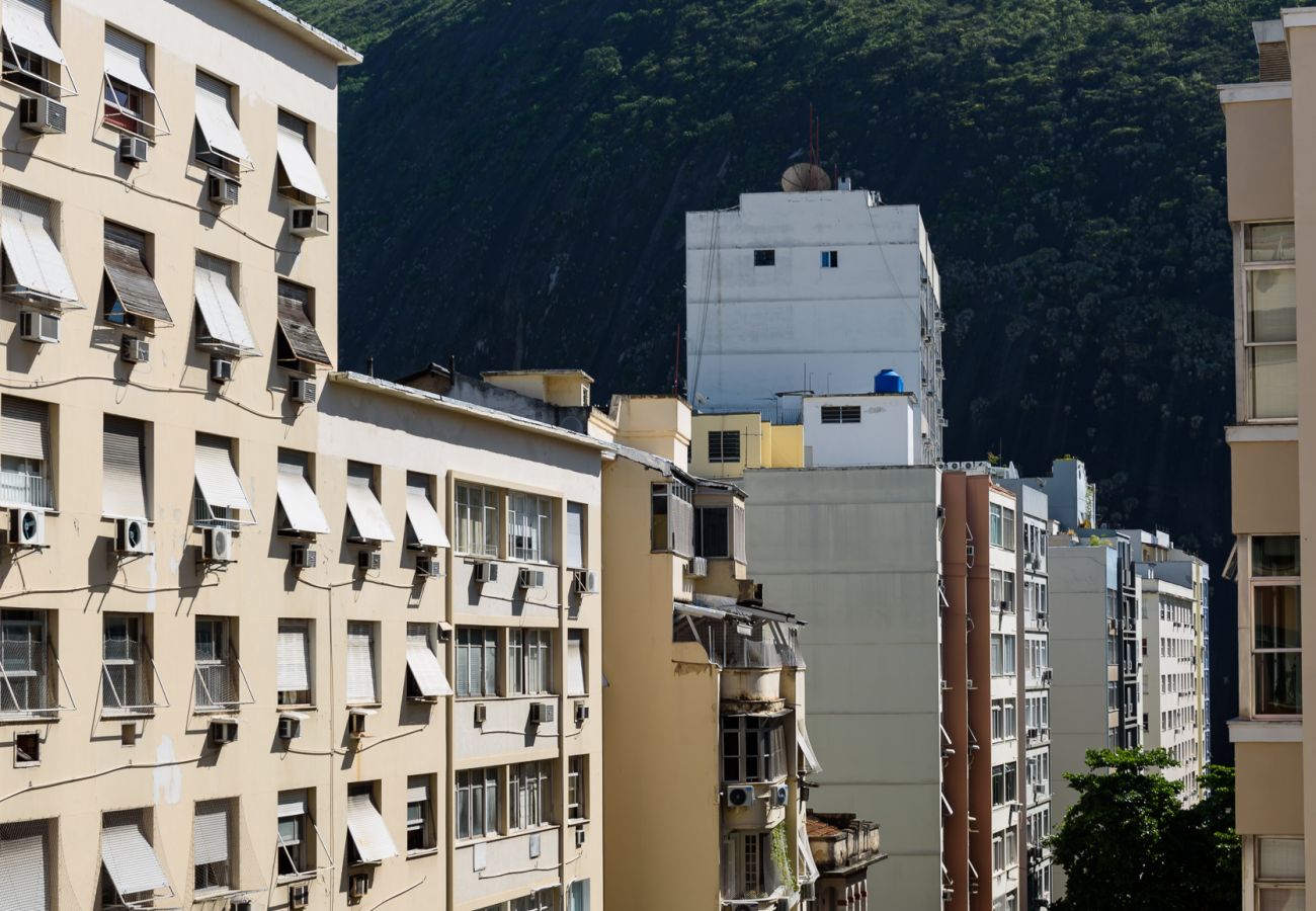 Apartamento em Rio de Janeiro - 5 minutos da praia de Copacabana | NSC902