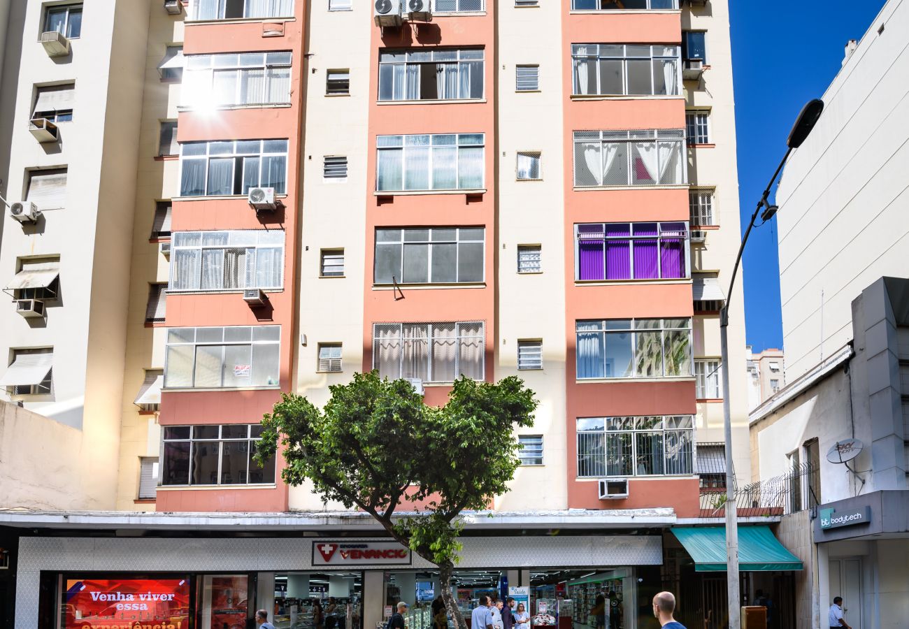 Apartamento em Rio de Janeiro - 5 minutos da praia de Copacabana | NSC902