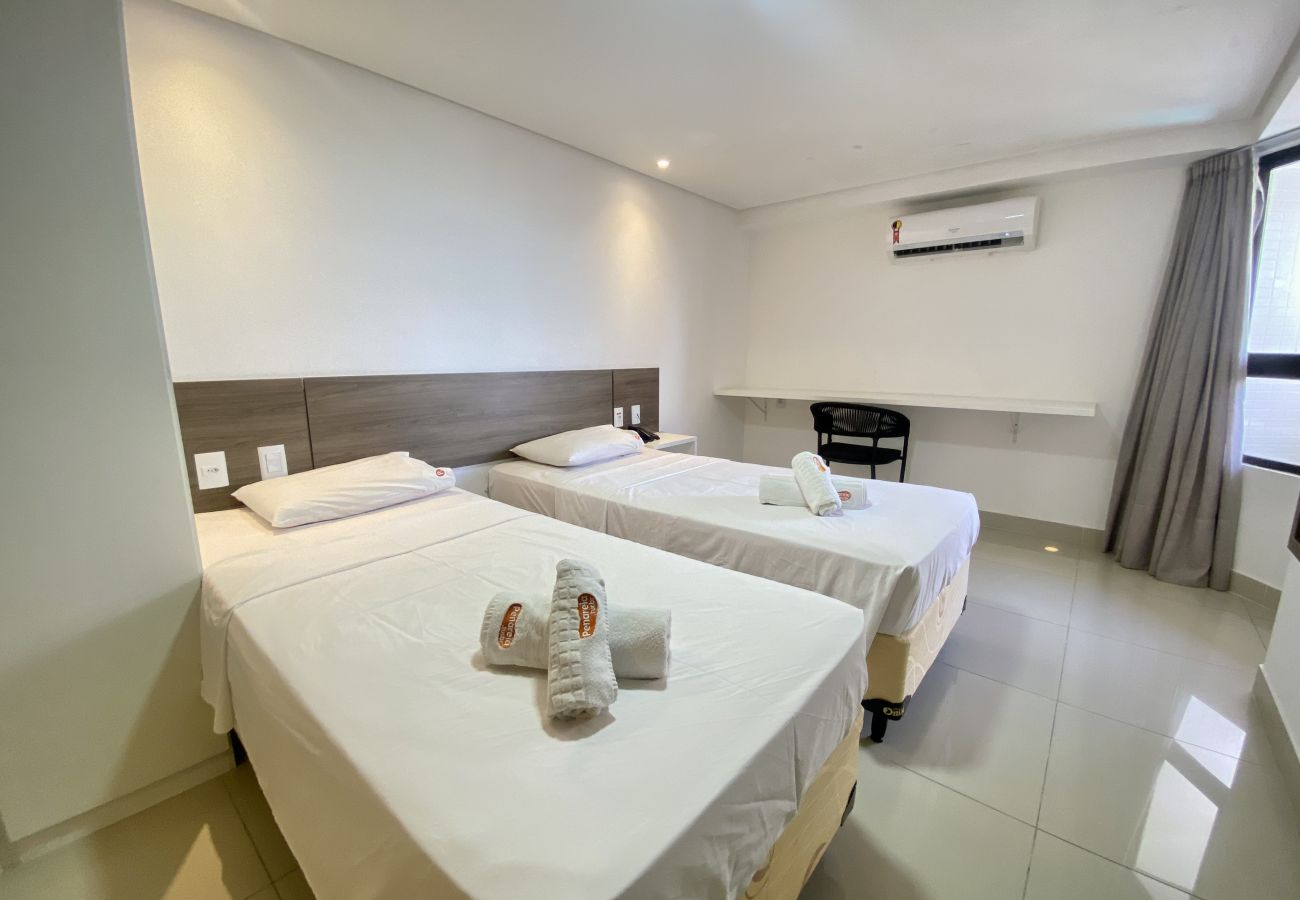 Apartamento em João Pessoa - GOLDFLAT | Cabo Branco | Duas camas de solteiro 