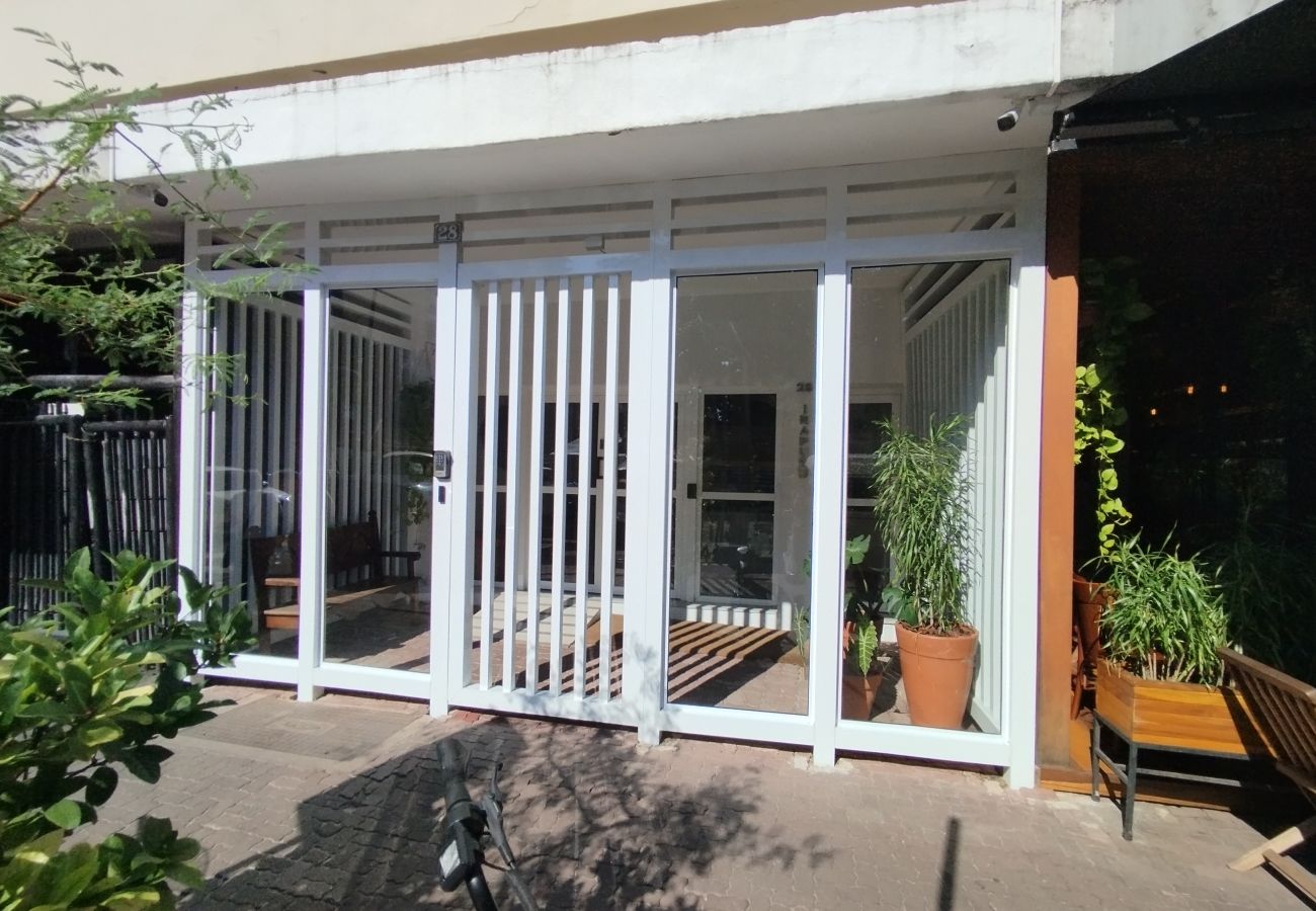 Apartamento em Rio de Janeiro - 5 minutos da praia de Ipanema | J303