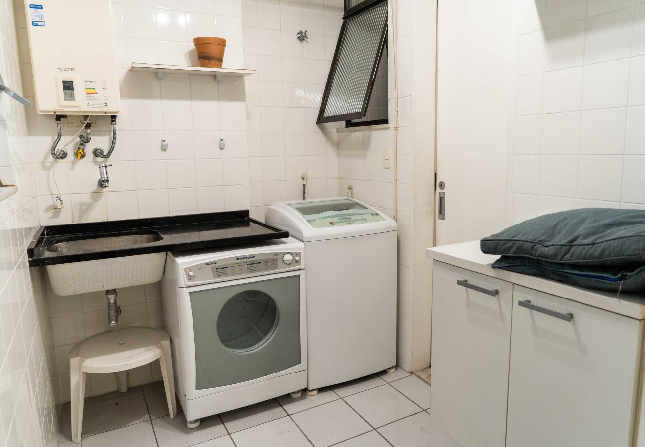 Apartamento em Rio de Janeiro - 15 minutos da praia de Leblon | VA202