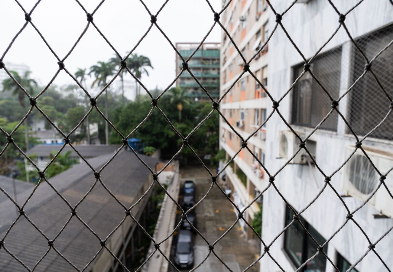 Apartamento em Rio de Janeiro - 15 minutos da praia de Leblon | VA202