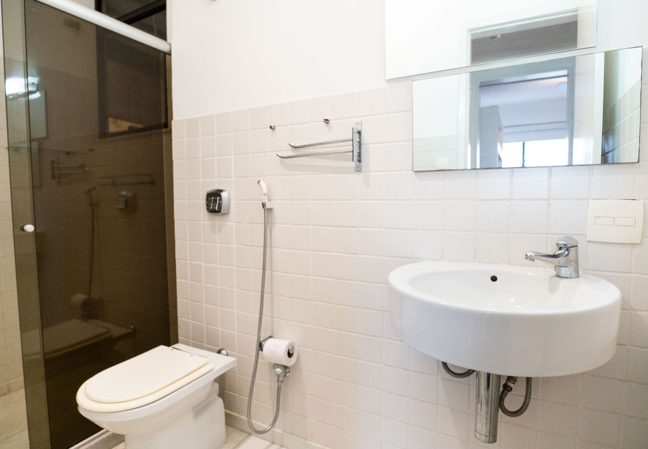 Apartamento em Rio de Janeiro - 15 minutos da praia de Leblon | VA202