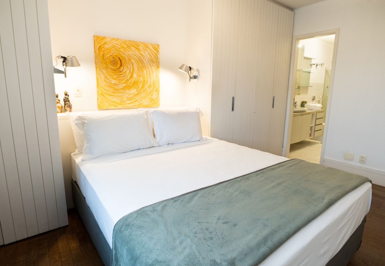 Apartamento em Rio de Janeiro - 15 minutos da praia de Leblon | VA202