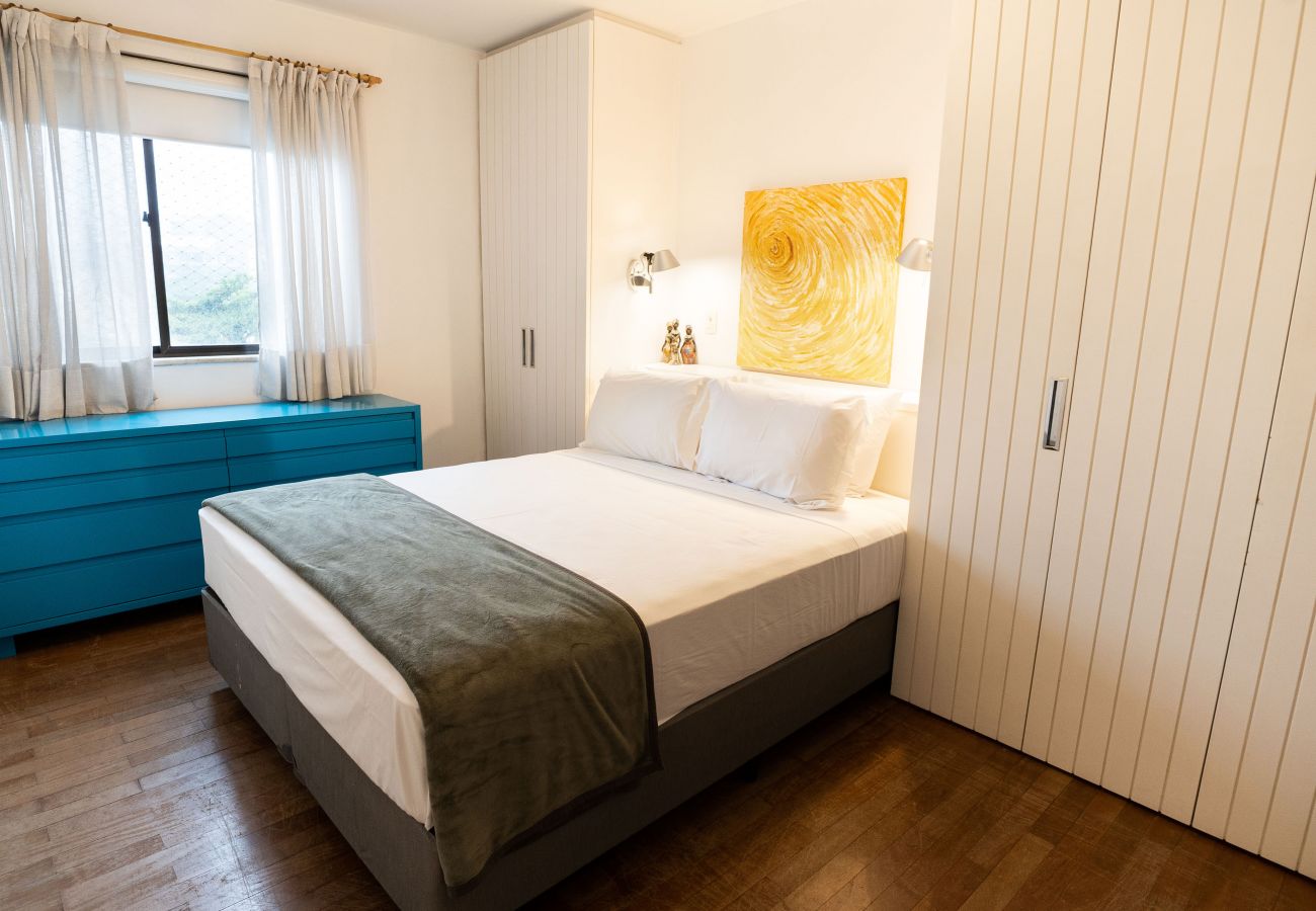Apartamento em Rio de Janeiro - 15 minutos da praia de Leblon | VA202