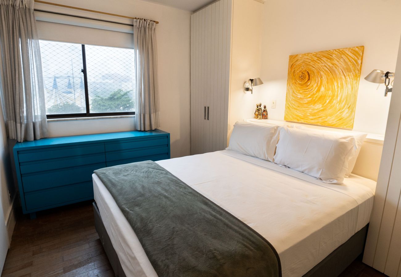 Apartamento em Rio de Janeiro - 15 minutos da praia de Leblon | VA202