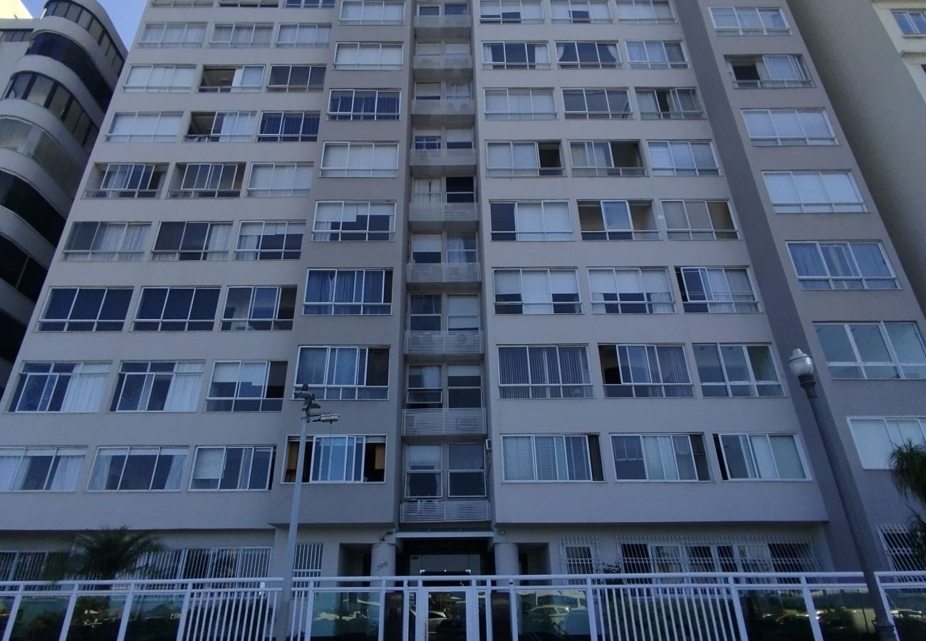 Apartamento em Rio de Janeiro - Vista para a praia de Copacabana | A1103