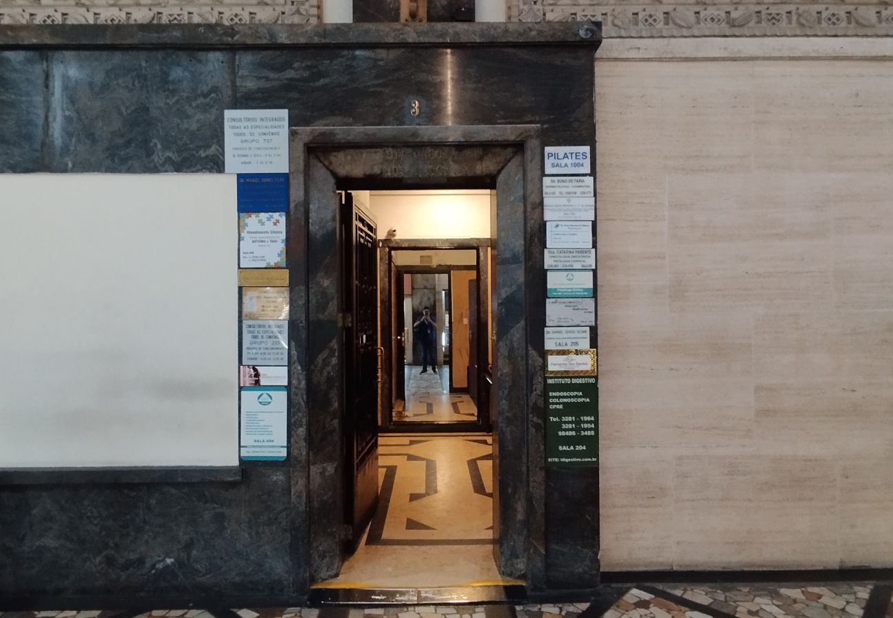 Apartamento em Rio de Janeiro - Para familias a 4 minutos da praia de Copacabana | NSC605