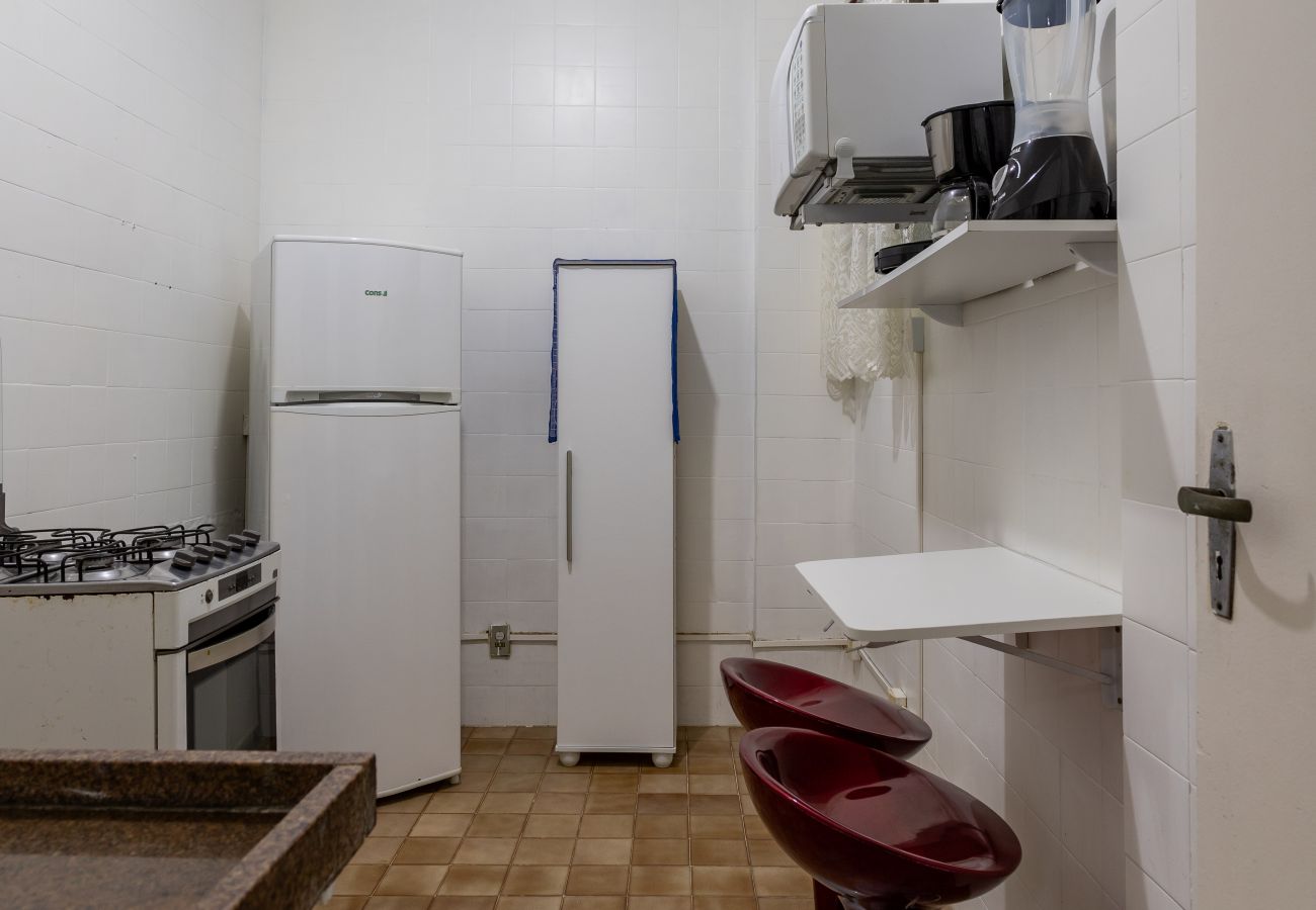 Apartamento em Rio de Janeiro - 6 minutos da Praia de Copacabana | EL108