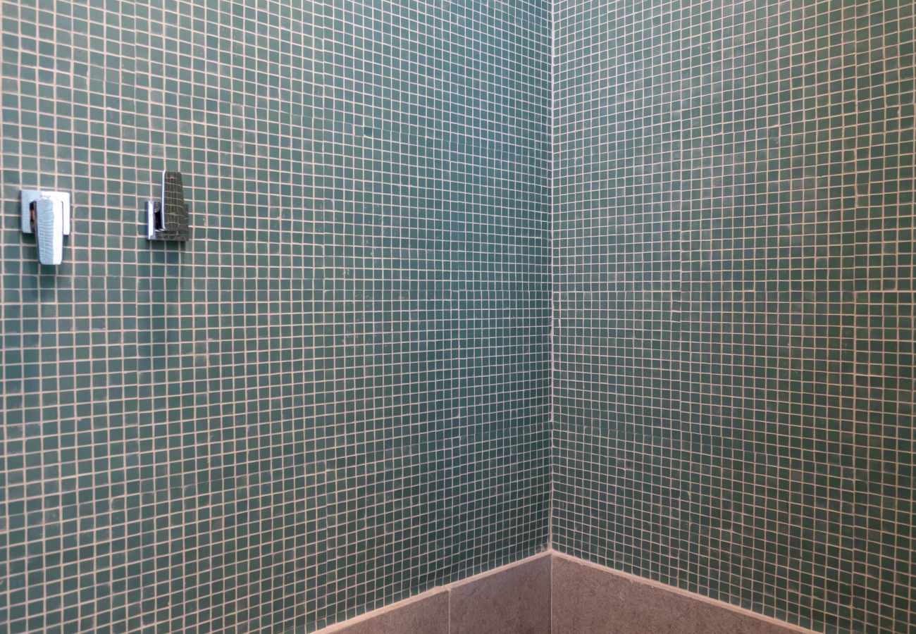 Apartamento em Rio de Janeiro - Maravilhoso em Copacabana | 2 quartos | NSC501B 