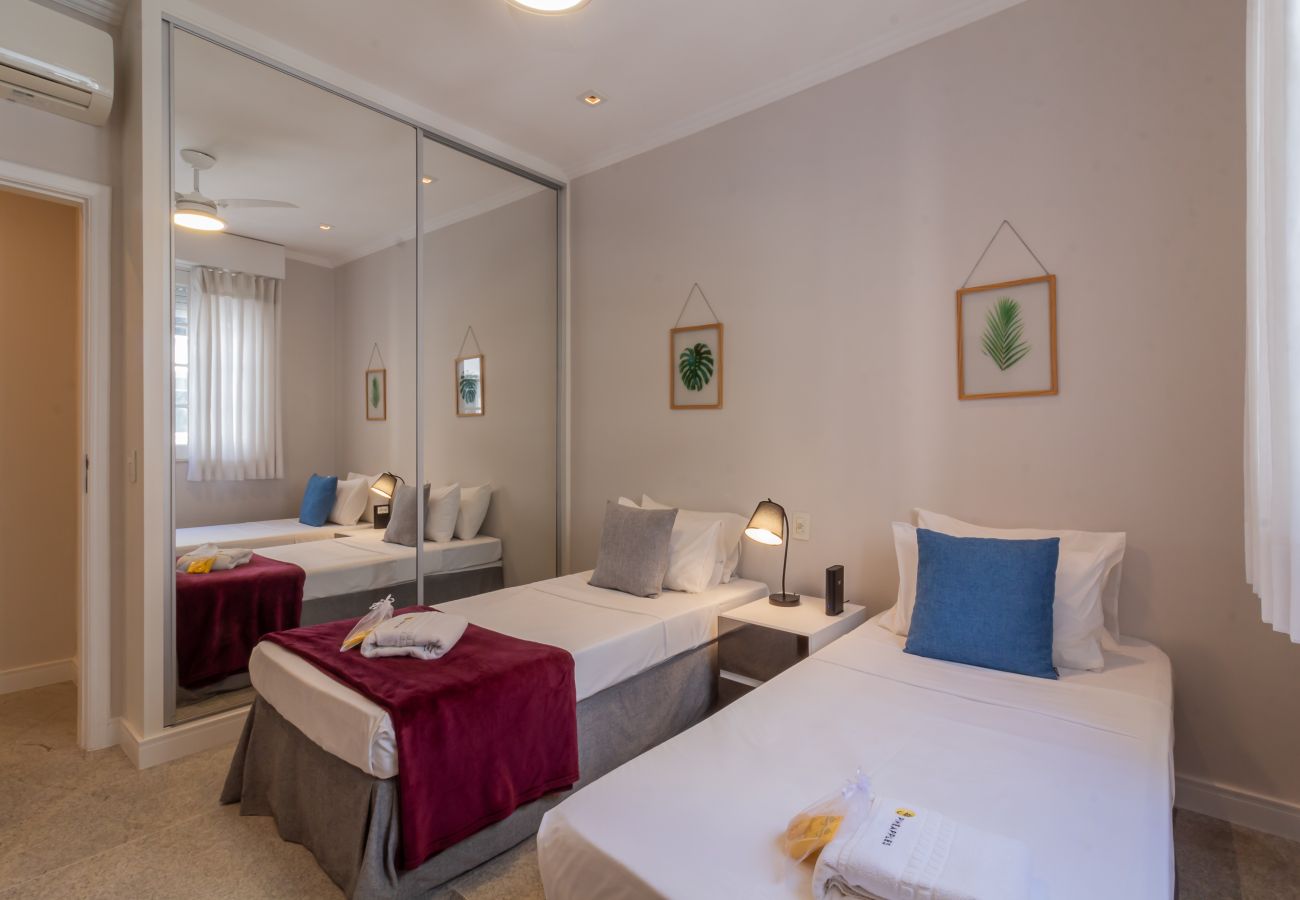 Apartamento em Rio de Janeiro - Vista para o mar, 2 minutos da praia | FMS502