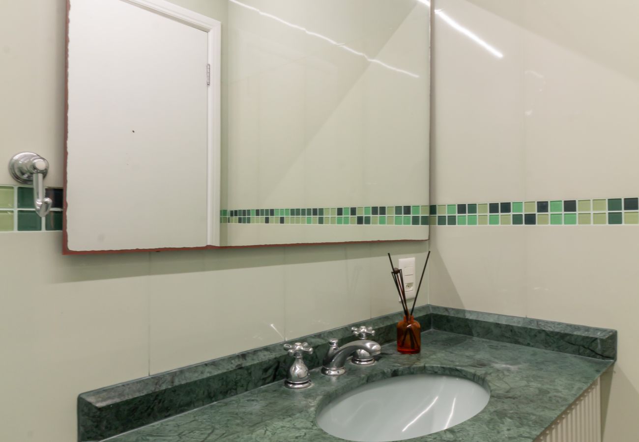 Apartamento em Rio de Janeiro - Vista para o mar, 2 minutos da praia | FMS502