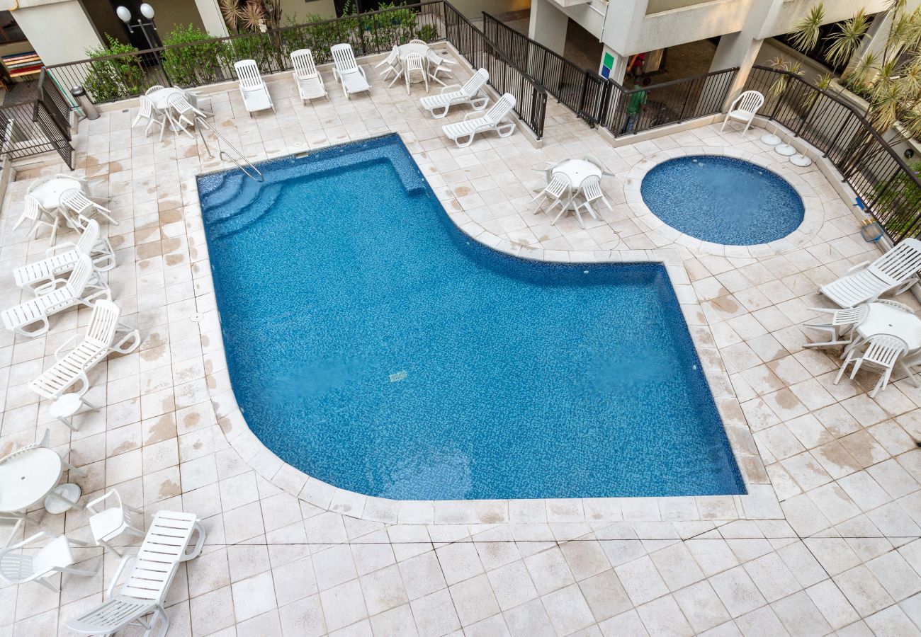 Apartamento em Rio de Janeiro - Próximo da Lagoa, em frente ao CASV | PC204
