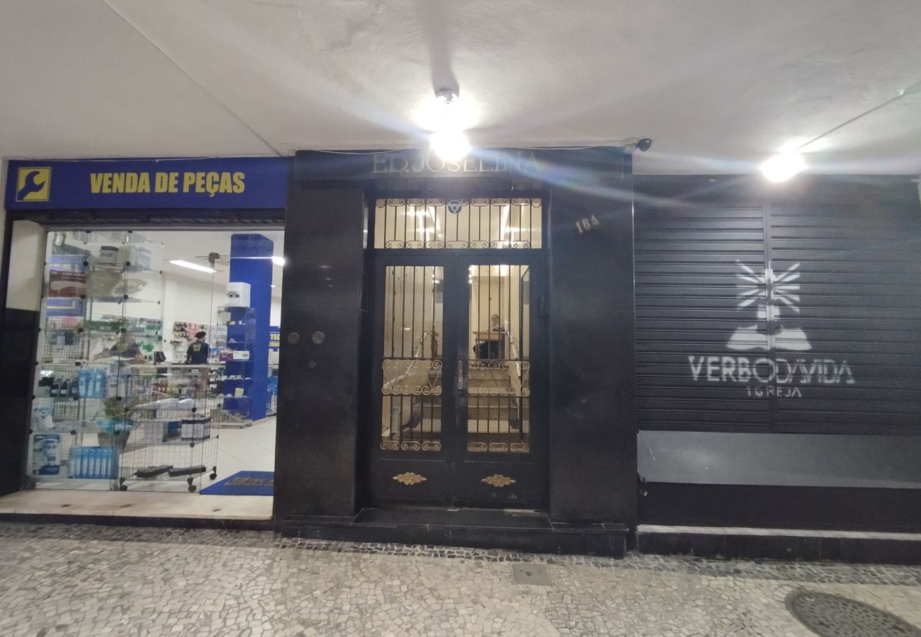 Apartamento em Rio de Janeiro - Agradável em Copa | Ideal para amigos | SC602