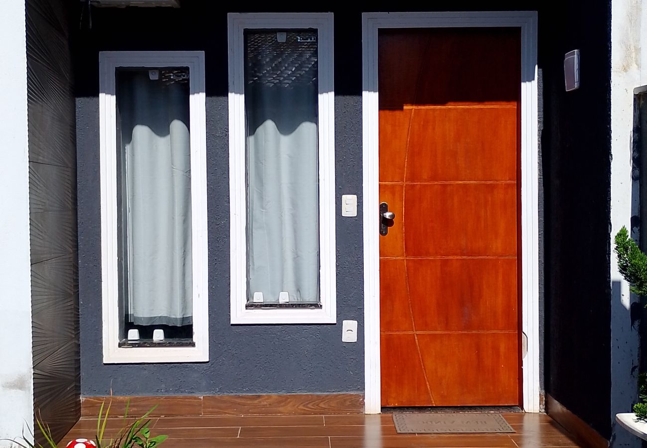 Quarto em Cabo Frio - Pousada a 1 minuto da praia | UNR