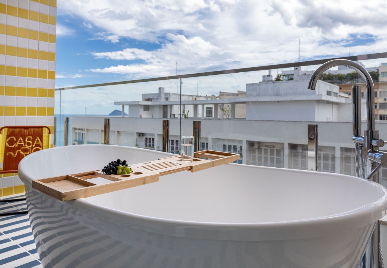 Apartamento em Rio de Janeiro - Vista para o Mar e Varanda com Banheira | Q5