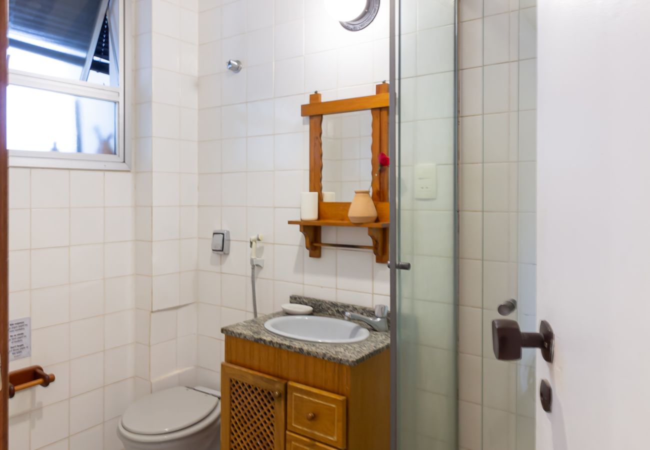 Apartamento em Rio de Janeiro - Conforto e Tranquilidade no Humaitá | M404