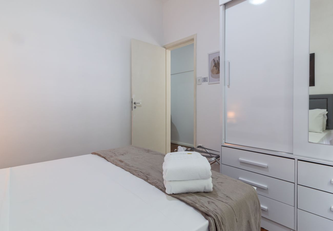 Apartamento em Rio de Janeiro - Conforto em Copacabana a 9 minutos da praia | CJ202 