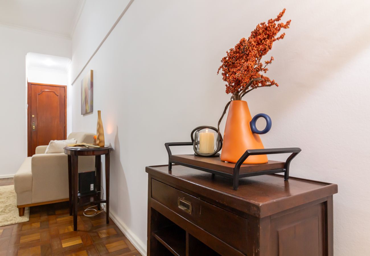 Apartamento em Rio de Janeiro - Conforto em Copacabana a 9 minutos da praia | CJ202 