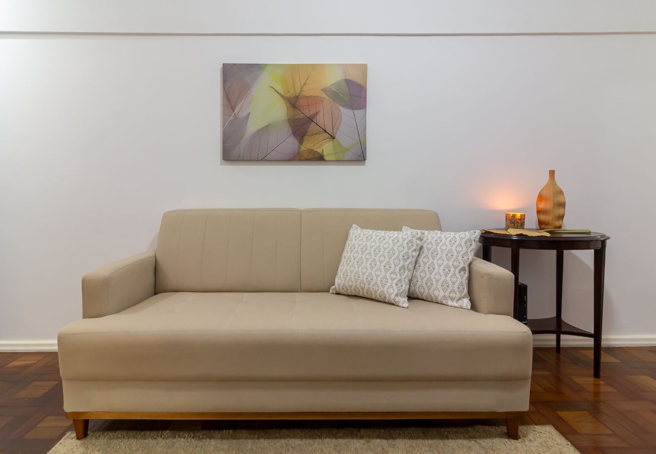 Apartamento em Rio de Janeiro - Conforto em Copacabana a 9 minutos da praia | CJ202 