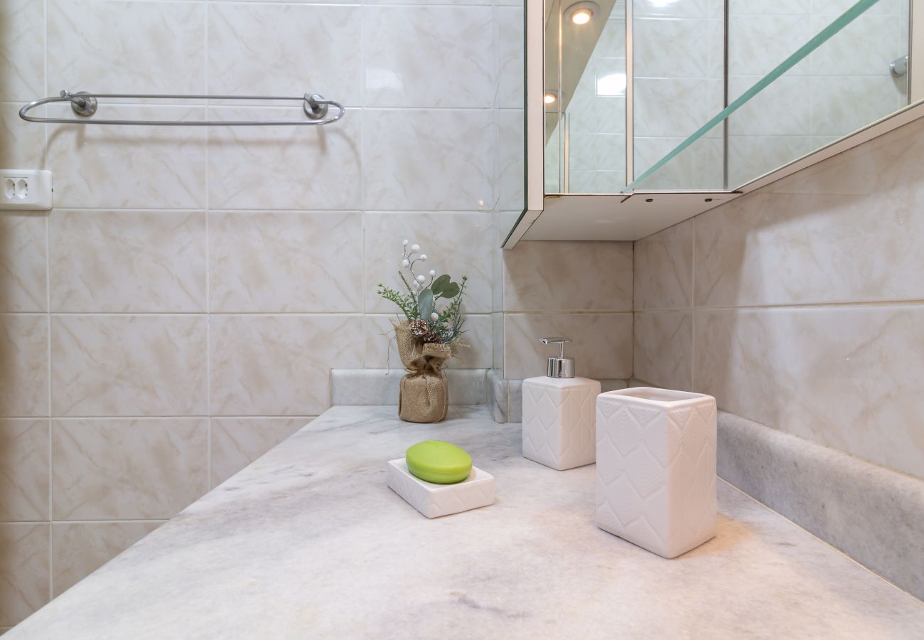 Apartamento em Rio de Janeiro - Conforto em Copacabana a 9 minutos da praia | CJ202 