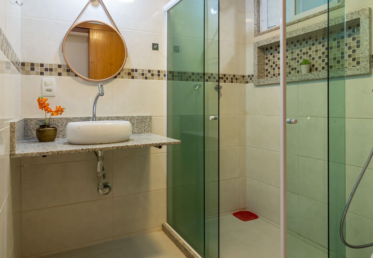 Apartamento em Rio de Janeiro - Acolhedor em Copacabana a 7 minutos da praia | FM211
