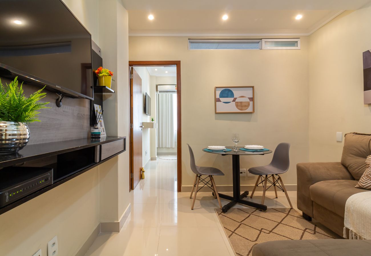 Apartamento em Rio de Janeiro - Acolhedor em Copacabana a 7 minutos da praia | FM211
