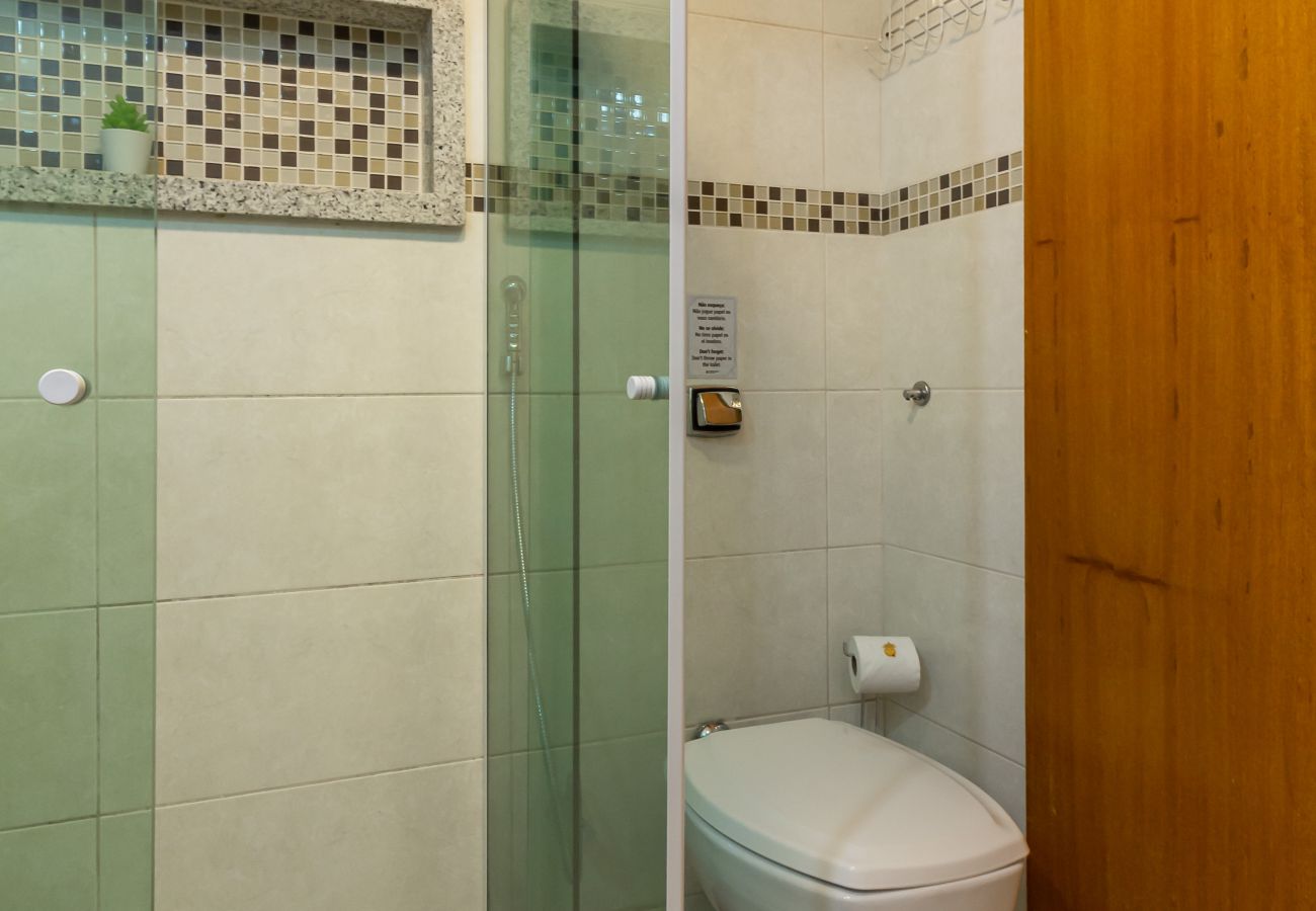 Apartamento em Rio de Janeiro - Acolhedor em Copacabana a 7 minutos da praia | FM211