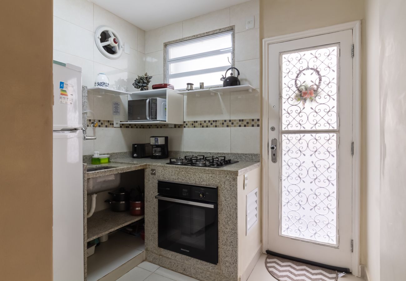 Apartamento em Rio de Janeiro - Acolhedor em Copacabana a 7 minutos da praia | FM211