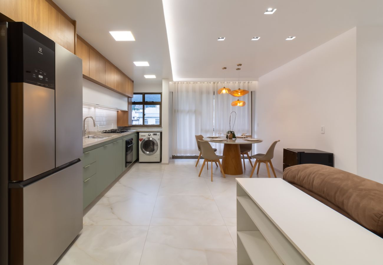 Apartamento em Rio de Janeiro - Conforto no Leblon a 10 minutos da praia | BM802 