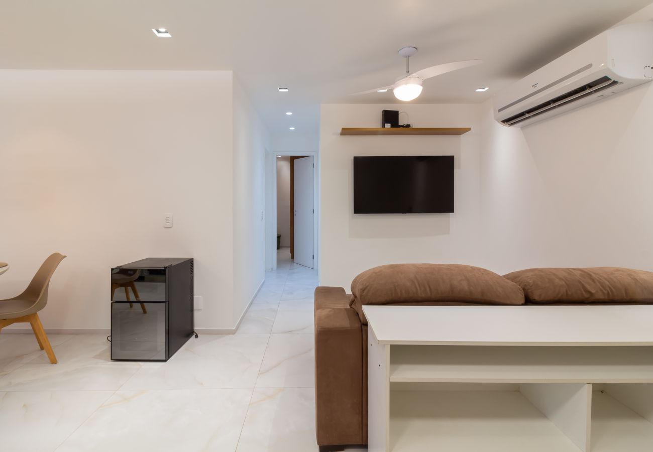Apartamento em Rio de Janeiro - Conforto no Leblon a 10 minutos da praia | BM802 