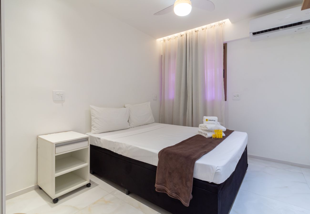 Apartamento em Rio de Janeiro - Conforto no Leblon a 10 minutos da praia | BM802 