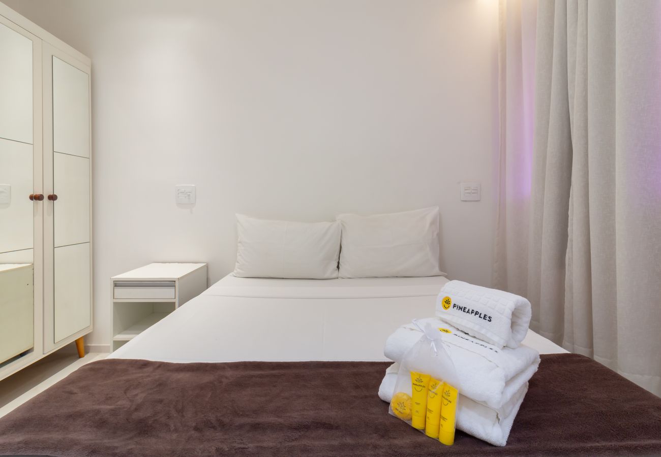 Apartamento em Rio de Janeiro - Conforto no Leblon a 10 minutos da praia | BM802 