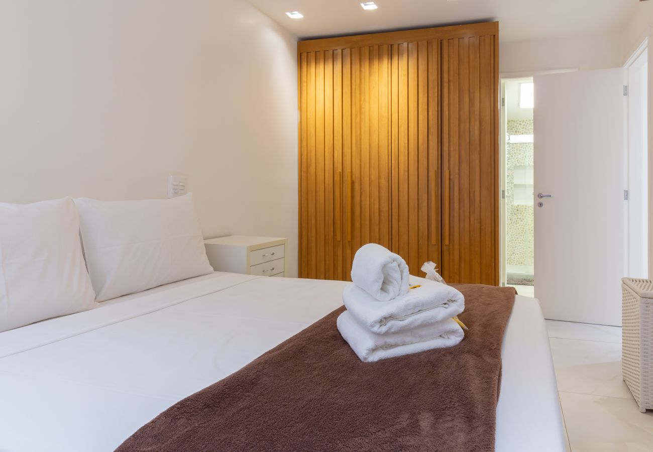 Apartamento em Rio de Janeiro - Conforto no Leblon a 10 minutos da praia | BM802 